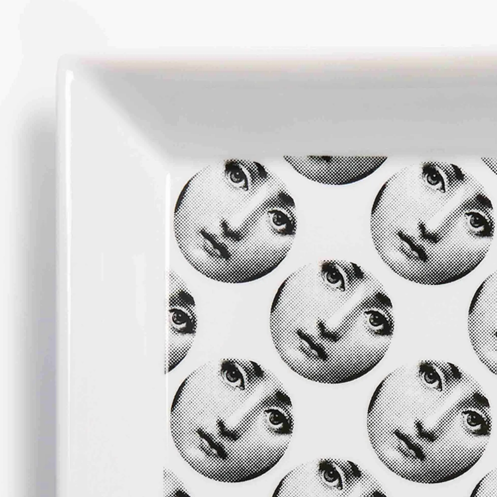 Piatto Quadrato Tema e Variazioni N.197- Fornasetti