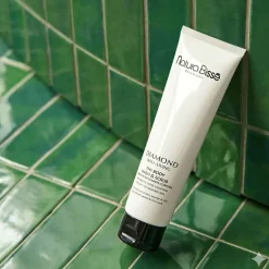 The Body Wash and Scrub - Natura Bissé